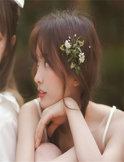 人物深度分析：《玩火的女孩》中的色彩的运用技巧与情绪传达 理解角色的文化意义